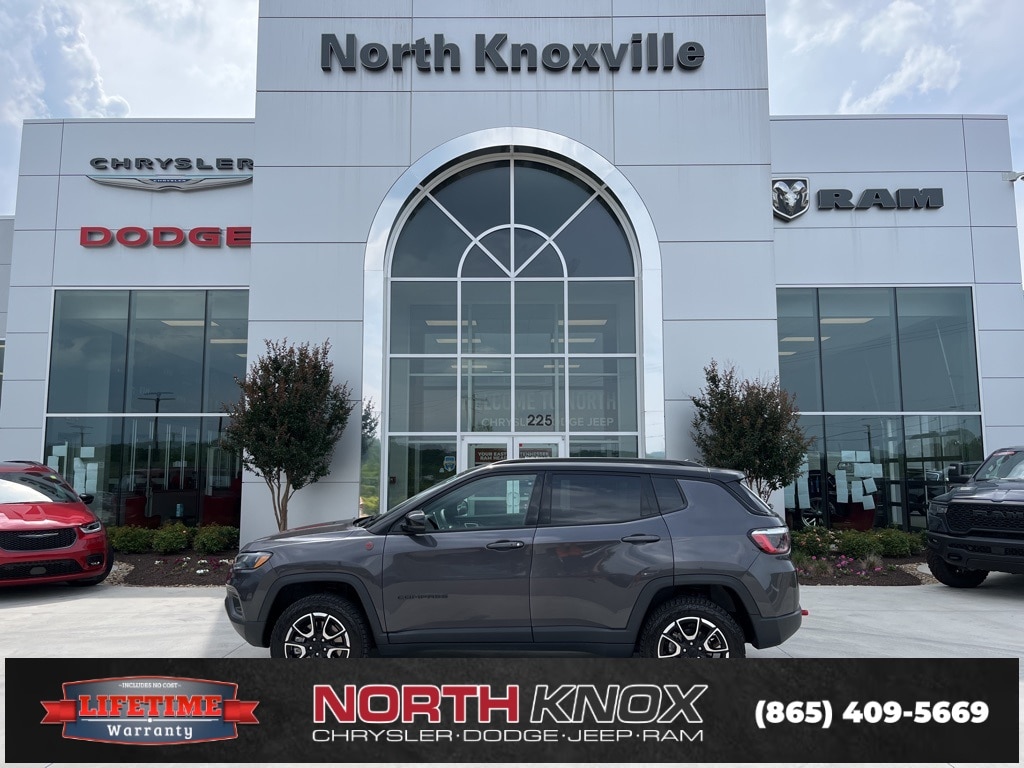 Used 2024 Jeep Compass Trailhawk with VIN 3C4NJDDN7RT171408 for sale in Knoxville, TN