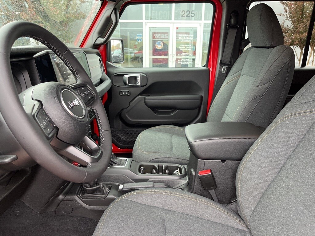 New 2026 Jeep Wrangler 4-DOOR WILLYS Sport Utility