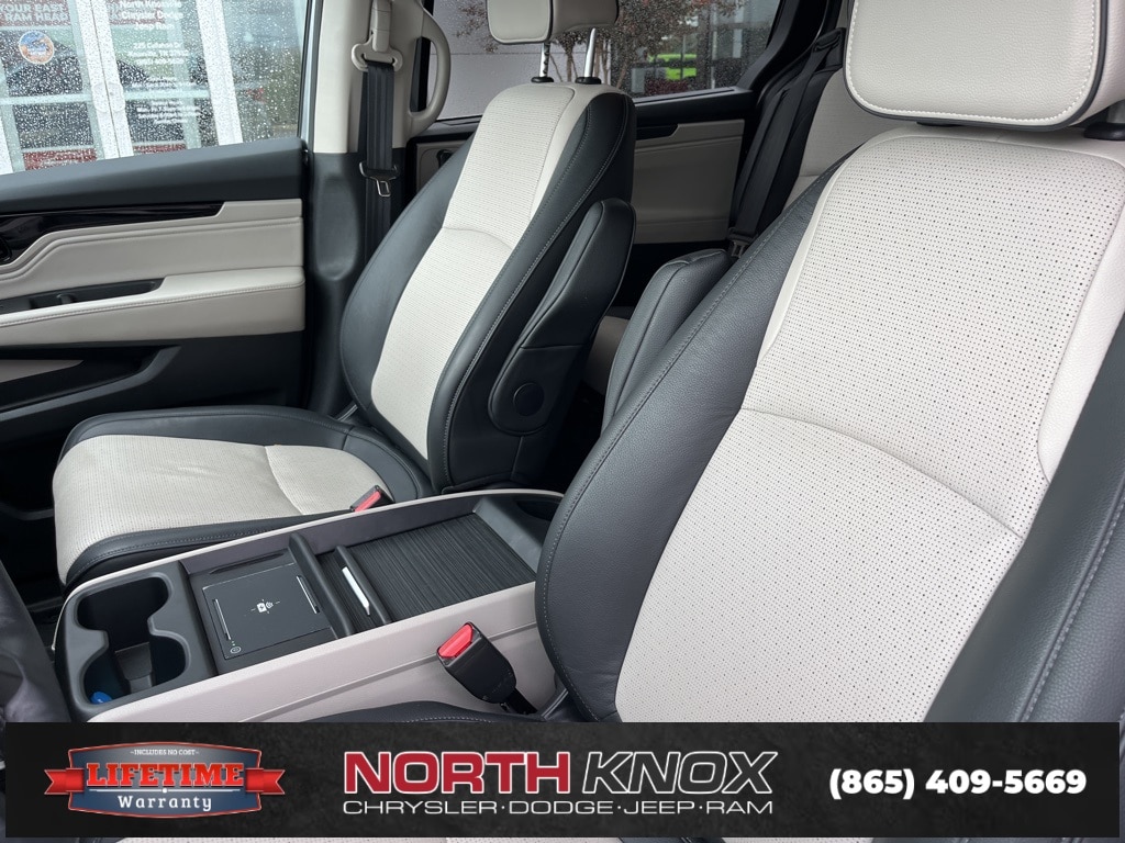 Used 2025 Honda Odyssey Elite Minivan/Van