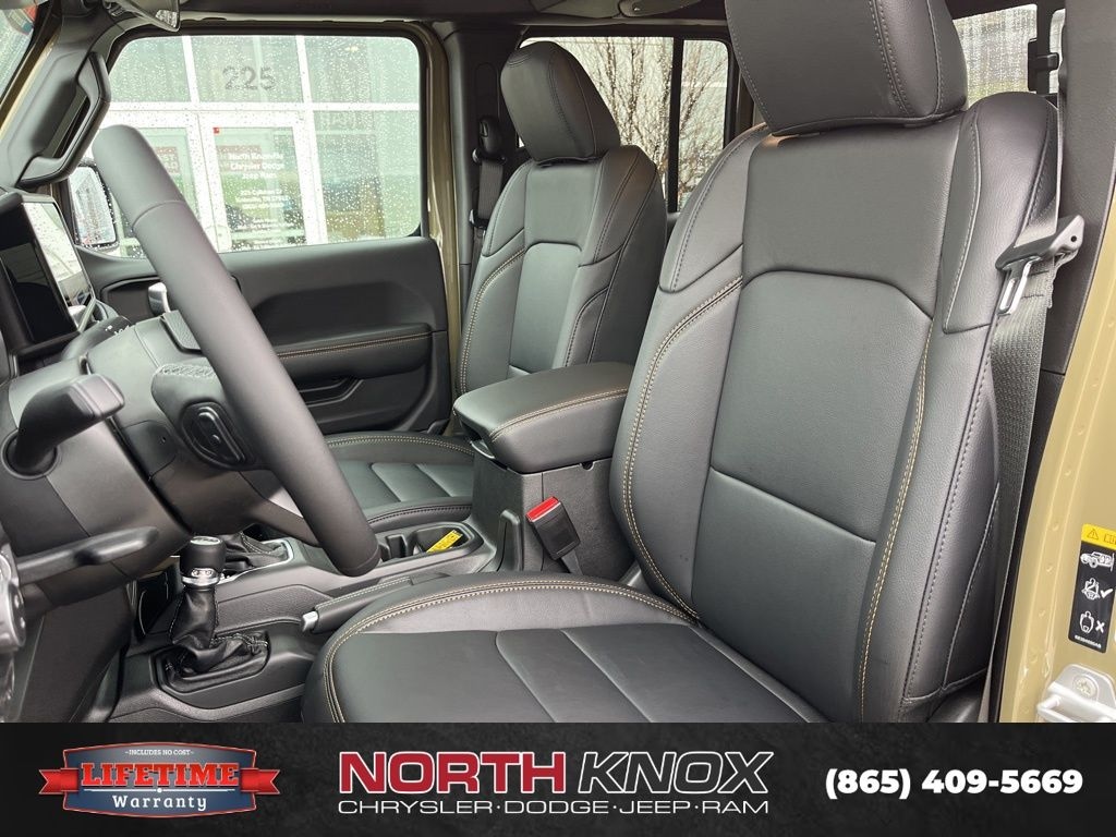 New 2026 Jeep Gladiator SAHARA 4X4 Pickup