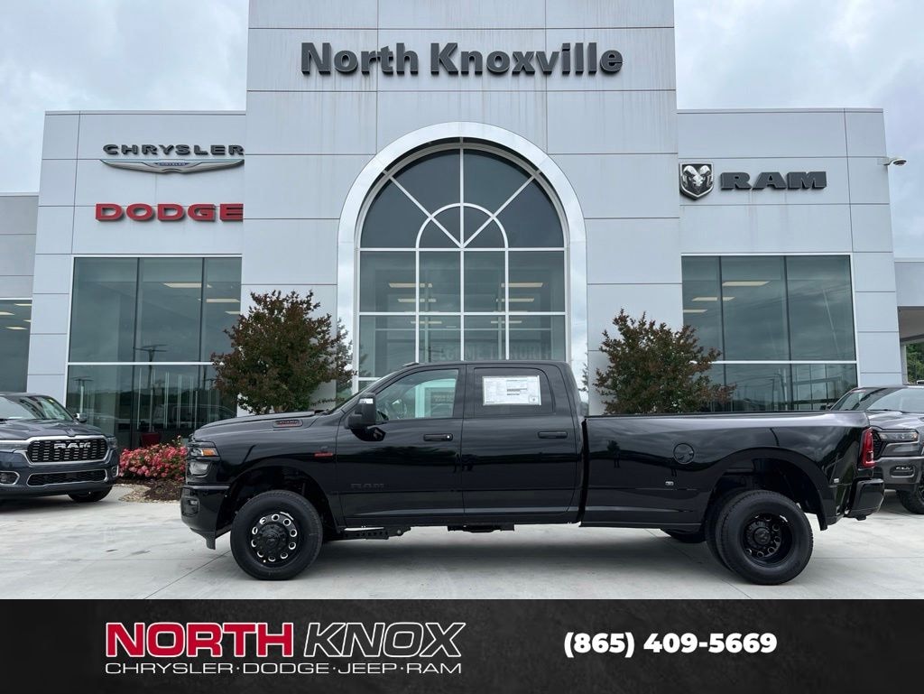 New 2026 Ram 3500 BIG HORN CREW CAB 4X4 8' BOX Pickup