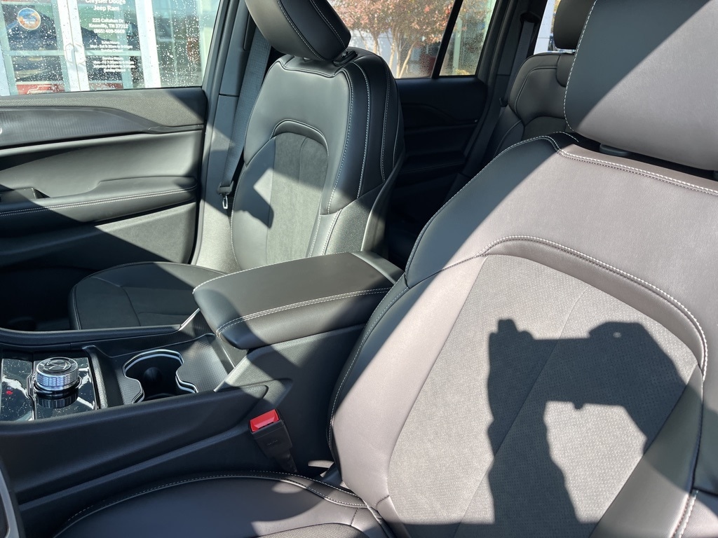 New 2025 Jeep Grand Cherokee ALTITUDE X 4X4 Sport Utility