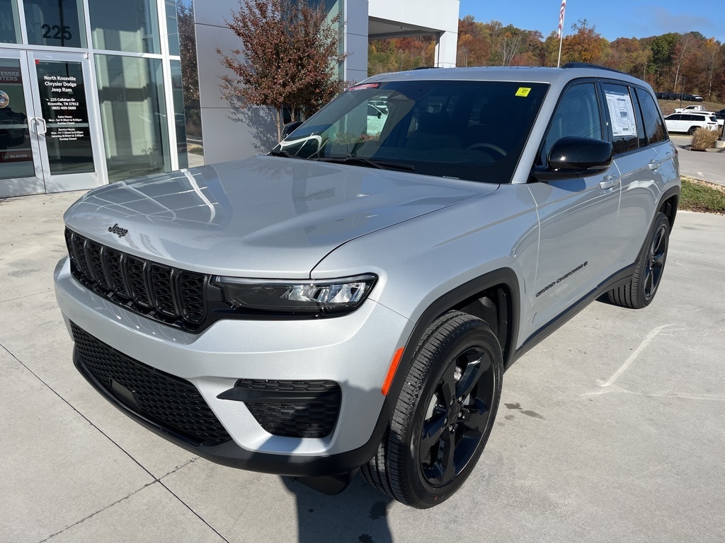 New 2025 Jeep Grand Cherokee ALTITUDE X 4X4 Sport Utility