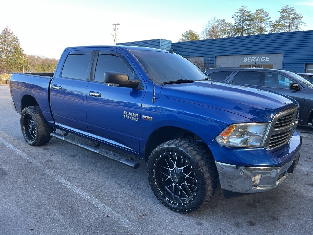2016 Ram 1500 Big Horn photo 2
