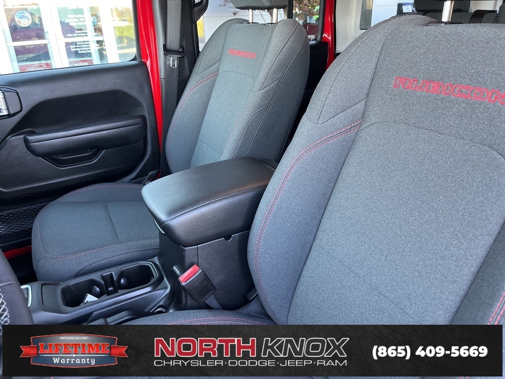 Used 2025 Jeep Wrangler Rubicon SUV