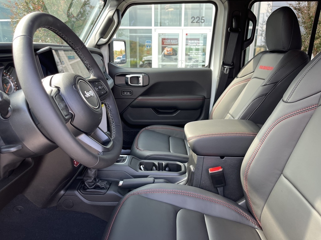 New 2026 Jeep Wrangler 4-DOOR RUBICON X Sport Utility