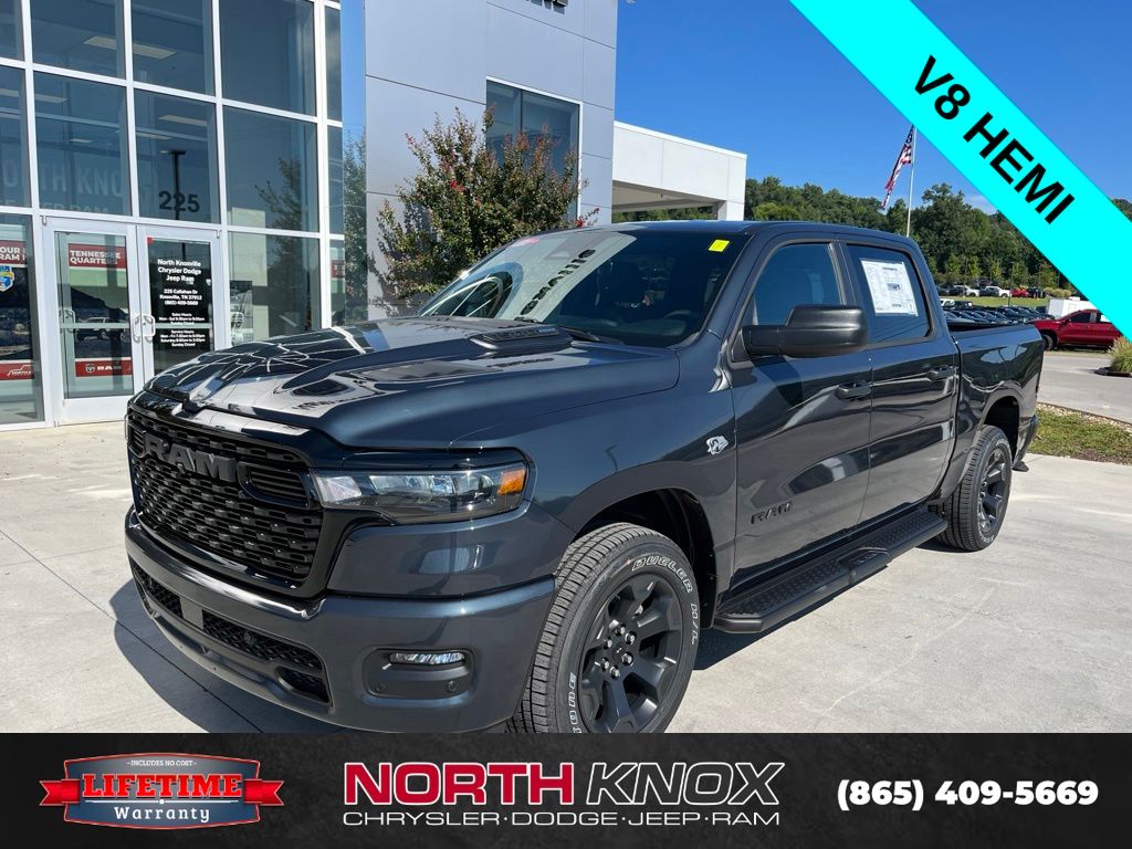 New 2026 Ram 1500 EXPRESS CREW CAB 4X4 5'7 BOX