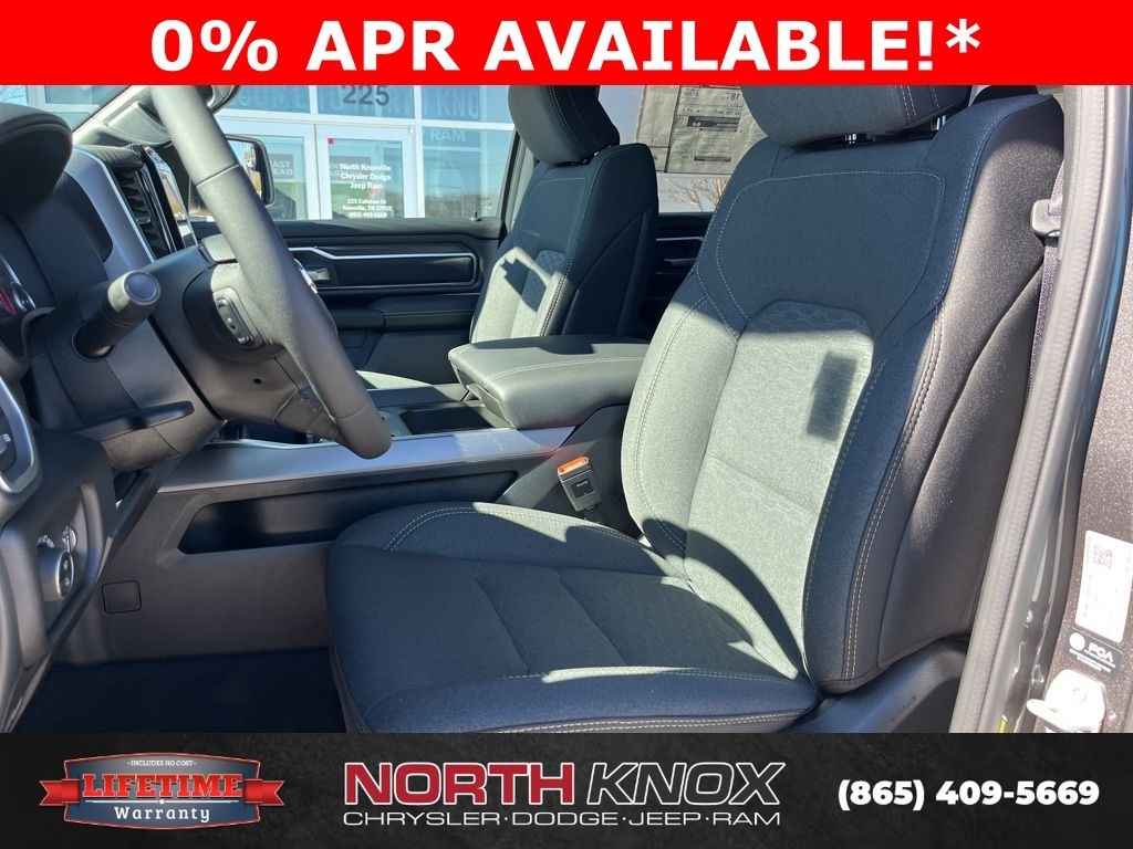 New 2026 Ram 1500 BIG HORN CREW CAB 4X4 5'7 BOX Pickup