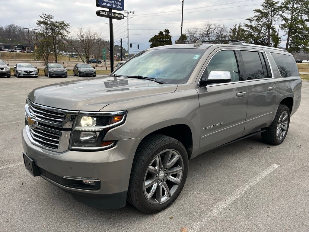 2018 Chevrolet Suburban Premier's photo