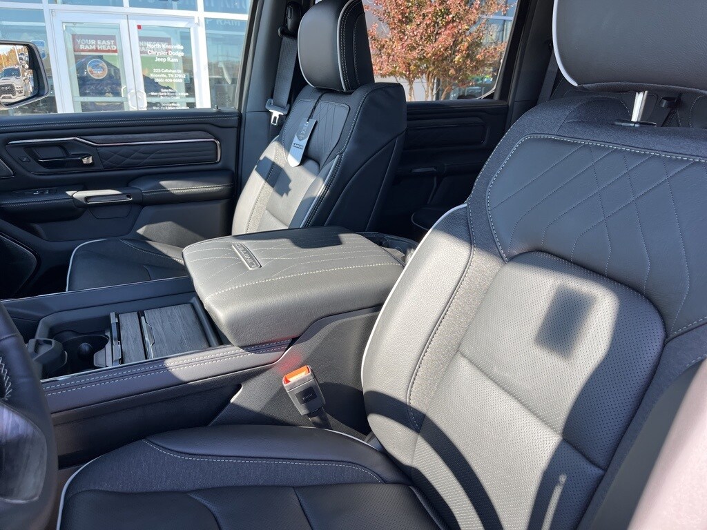 New 2026 Ram 1500 LIMITED CREW CAB 4X4 6'4 BOX Pickup