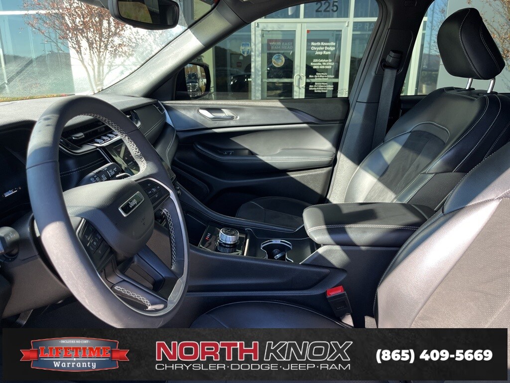 2024 Jeep Grand Cherokee Altitude X photo 2