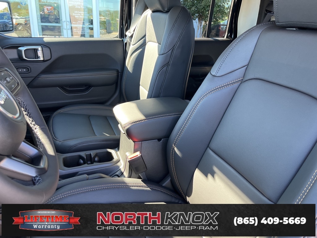 New 2025 Jeep Gladiator HIGH TIDE 4X4 Pickup