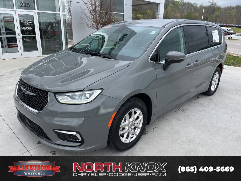 2023 Chrysler Pacifica Touring L