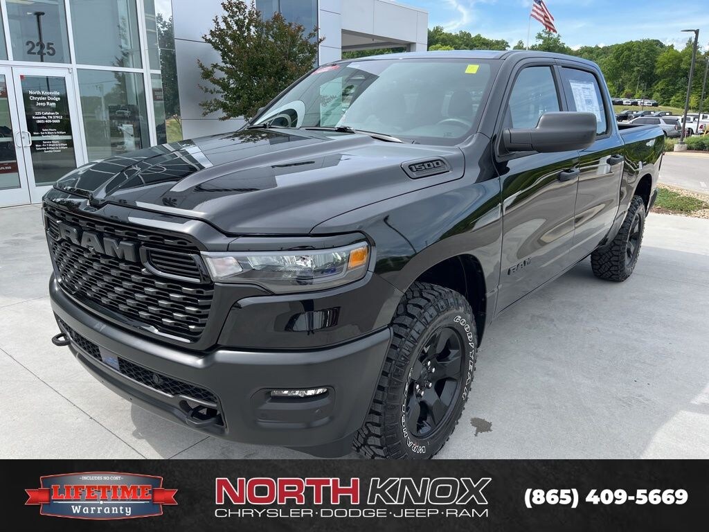 New 2026 Ram 1500 WARLOCK CREW CAB 4X4 5'7 BOX Pickup