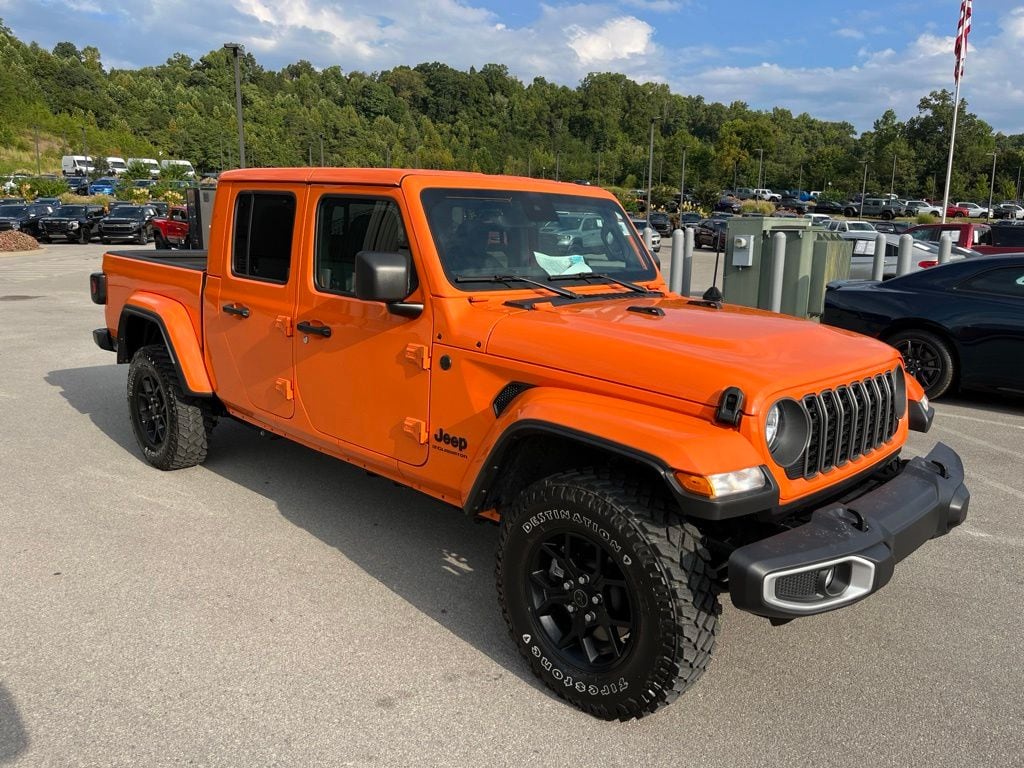 Used 2025 Jeep Gladiator Sport S Truck