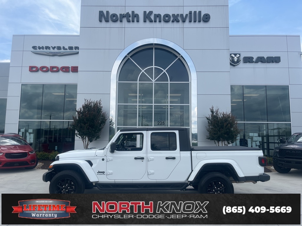 Used 2022 Jeep Gladiator California Edition with VIN 1C6HJTAG4NL182568 for sale in Knoxville, TN