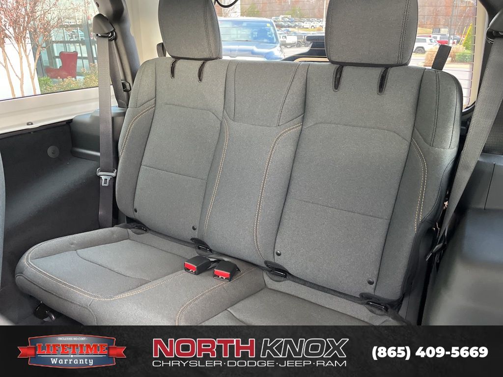 2026 Jeep Wrangler 2-Door Willys - Photo 5