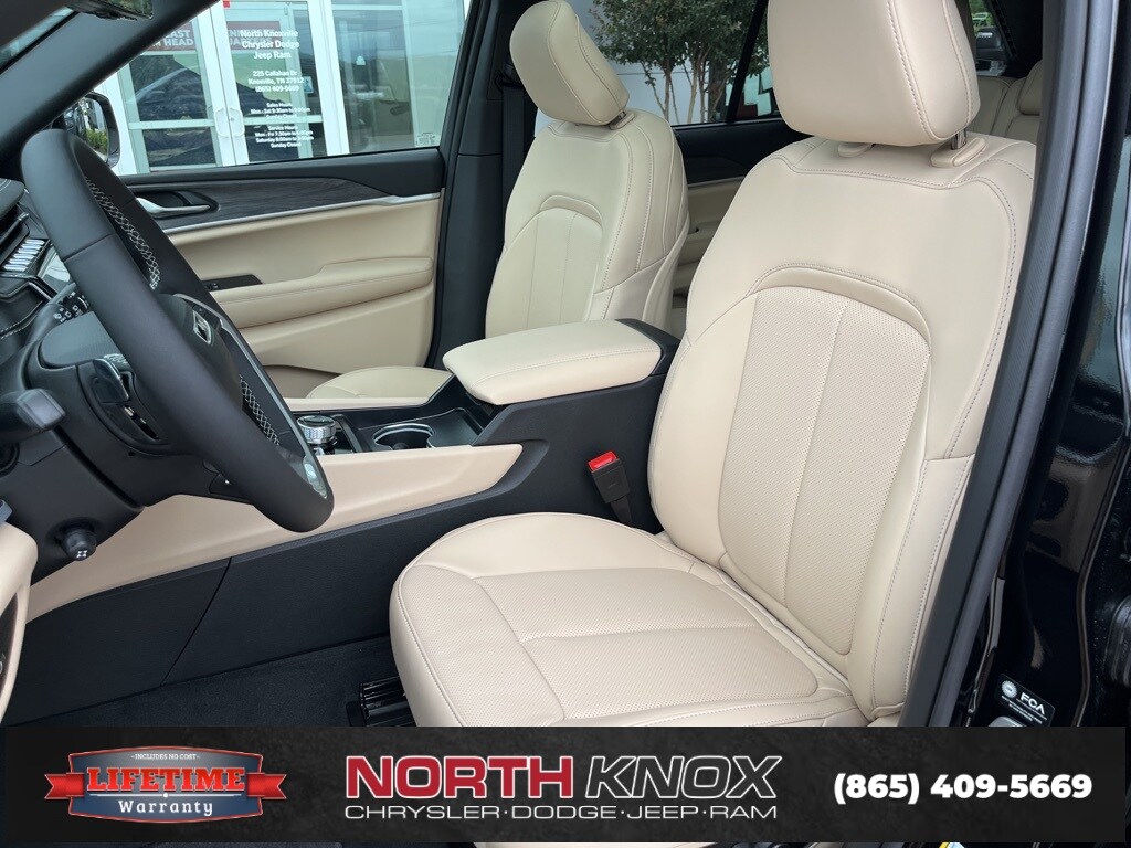 New 2025 Jeep Grand Cherokee LIMITED 4X4 Sport Utility