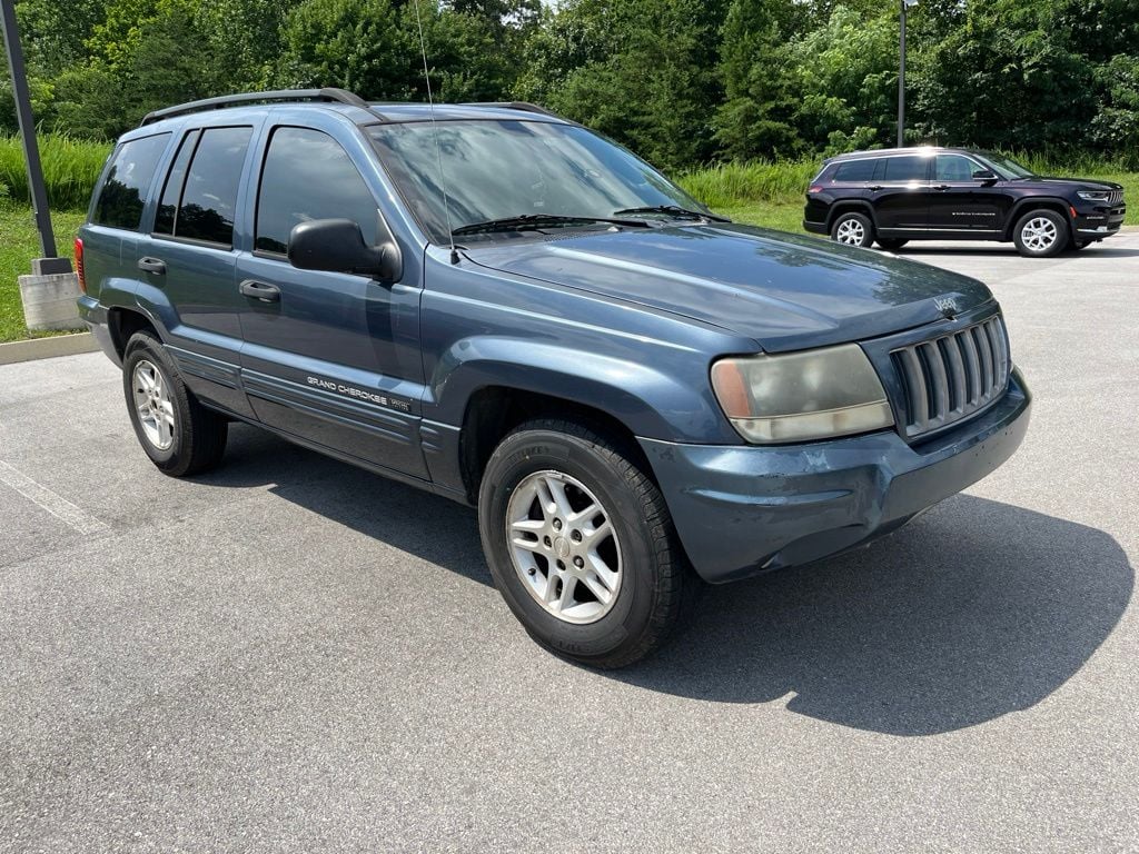 Used 2004 Jeep Grand Cherokee Laredo with VIN 1J4GW48S64C275784 for sale in Knoxville, TN