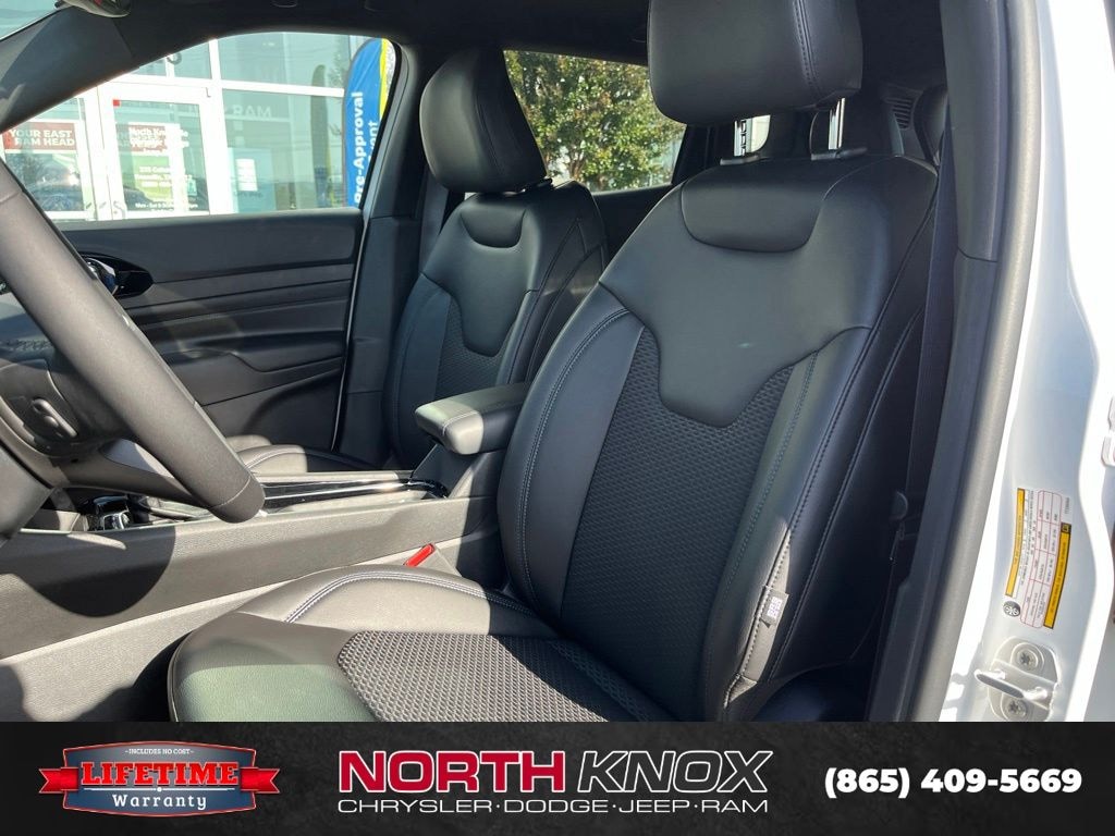 New 2026 Jeep Compass LATITUDE ALTITUDE 4X4 Sport Utility