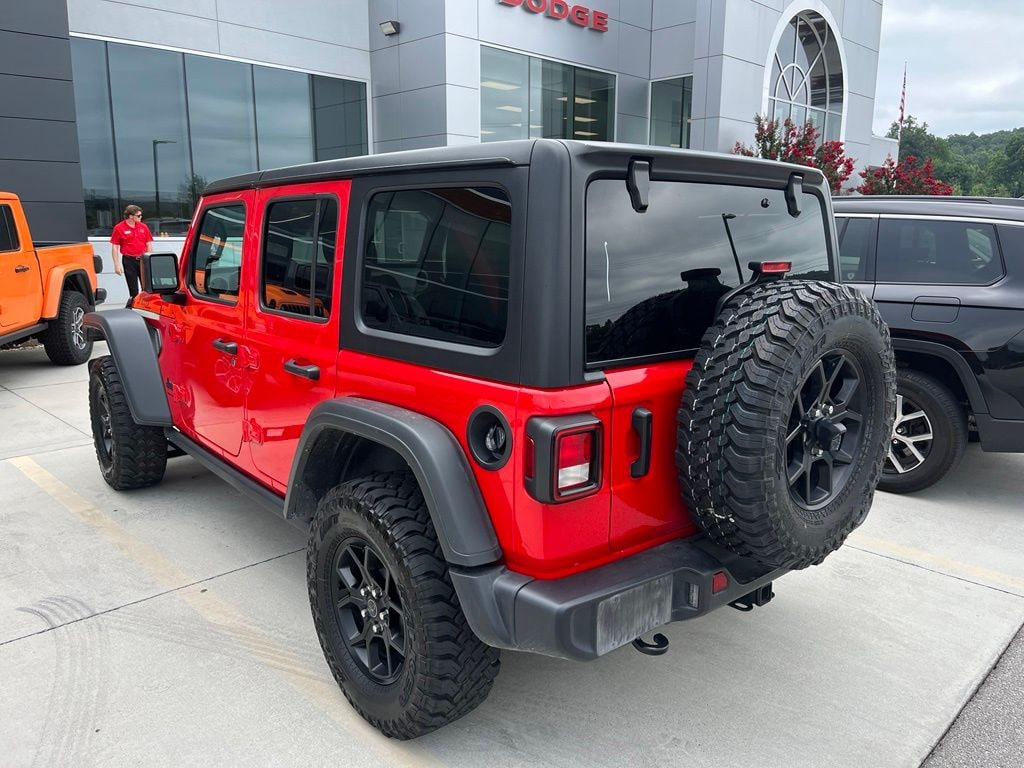 Used 2025 Jeep Wrangler Willys SUV