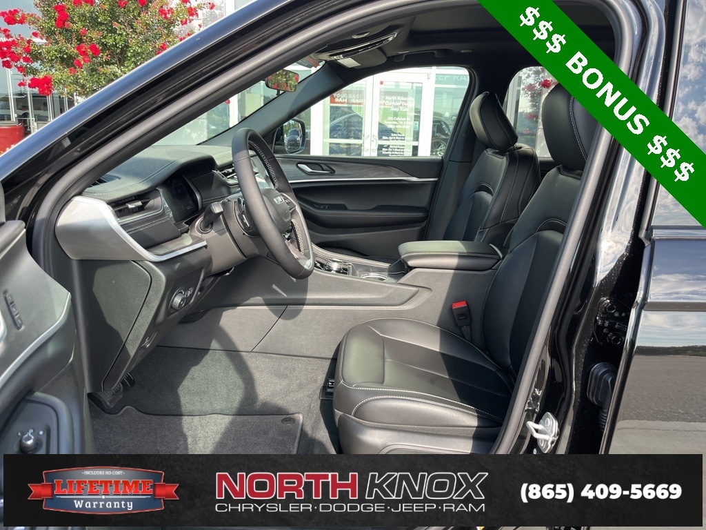 New 2025 Jeep Grand Cherokee L LIMITED 4X4 Sport Utility