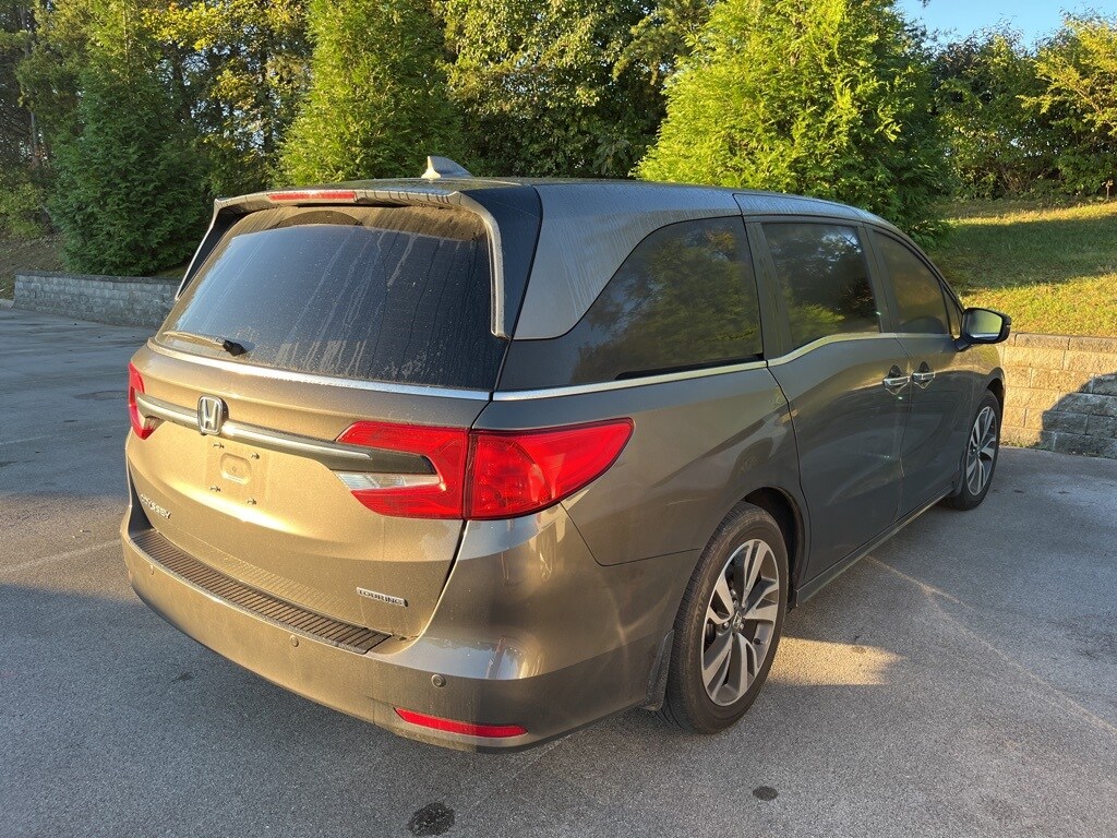 2023 Honda Odyssey Touring photo 4