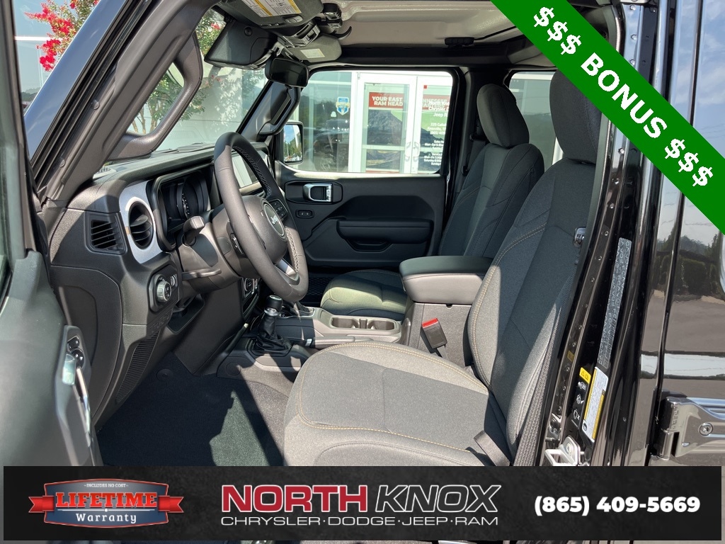 New 2025 Jeep Gladiator SPORT S 4X4 Pickup