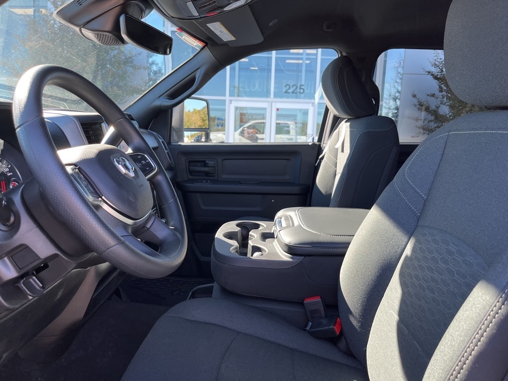 New 2026 Ram 2500 TRADESMAN CREW CAB 4X4 6'4 BOX Pickup