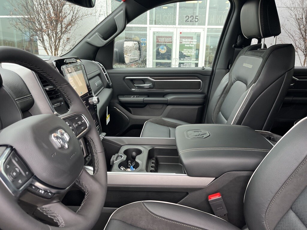 New 2026 Ram 1500 LARAMIE CREW CAB 4X4 5'7 BOX Pickup