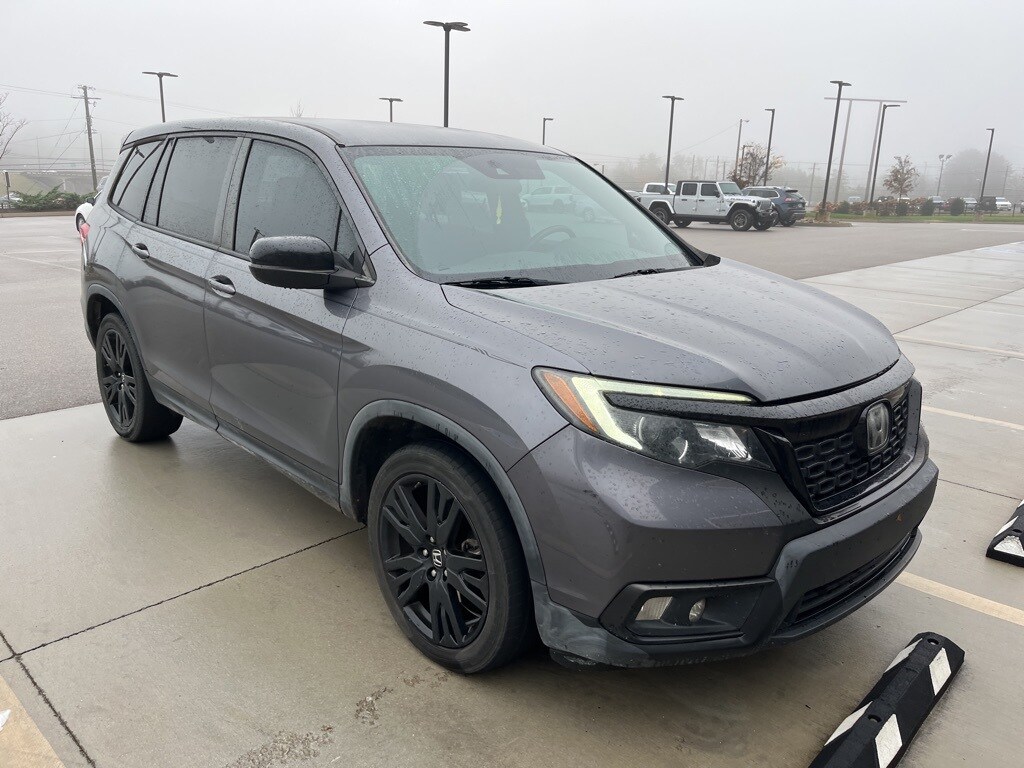 2019 Honda Passport Sport photo 2