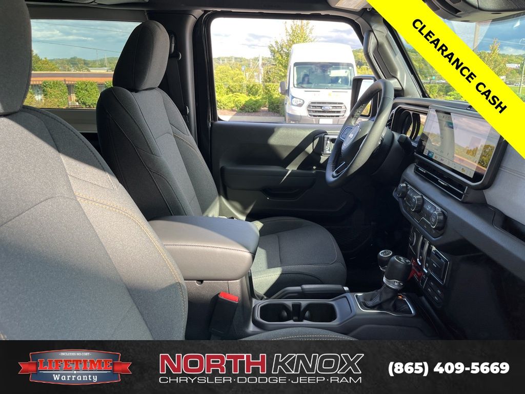 2026 Jeep Wrangler 2-Door Willys - Photo 19