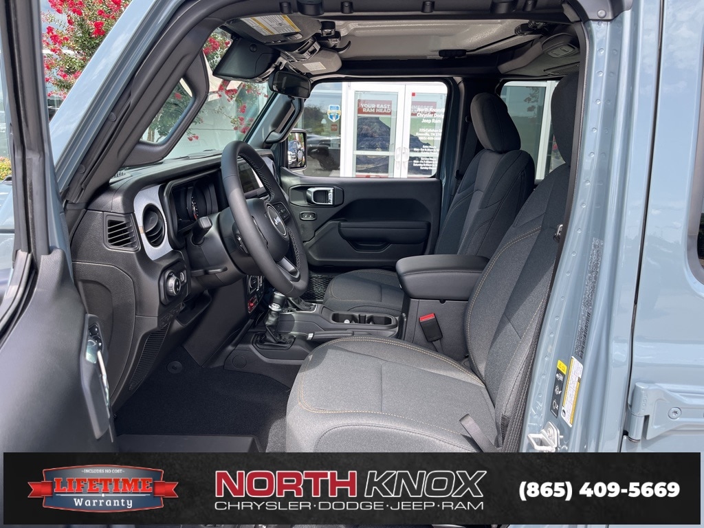 New 2025 Jeep Gladiator WILLYS 4X4 Pickup