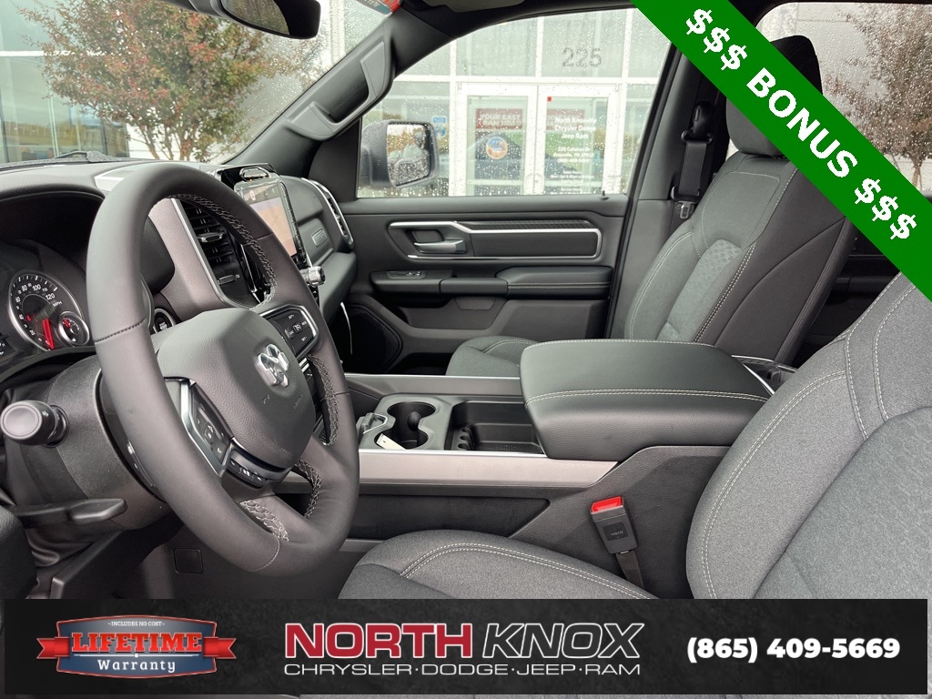 New 2026 Ram 1500 BIG HORN CREW CAB 4X4 5'7 BOX Pickup