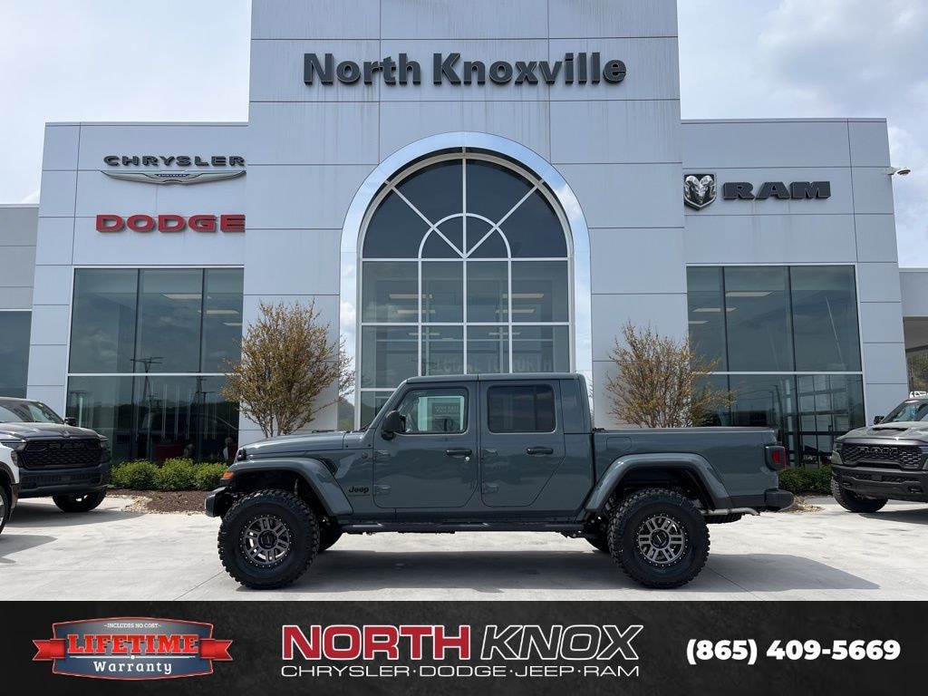 New 2026 Jeep Gladiator SAHARA 4X4 Pickup