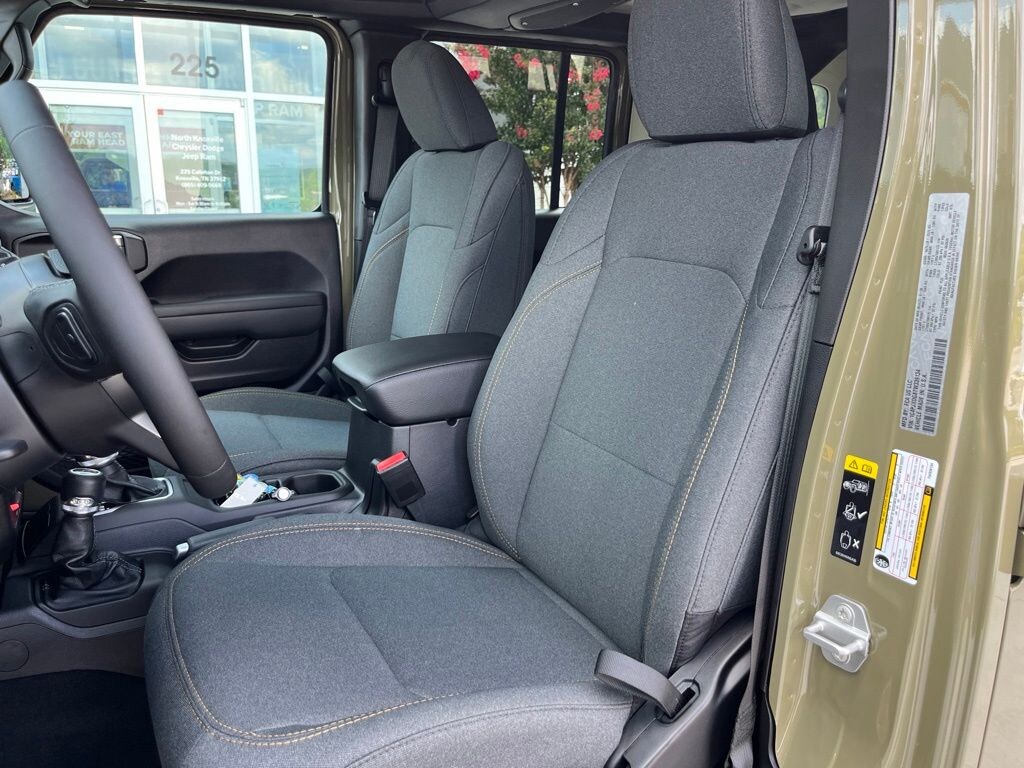 New 2026 Jeep Wrangler 4-DOOR WILLYS Sport Utility