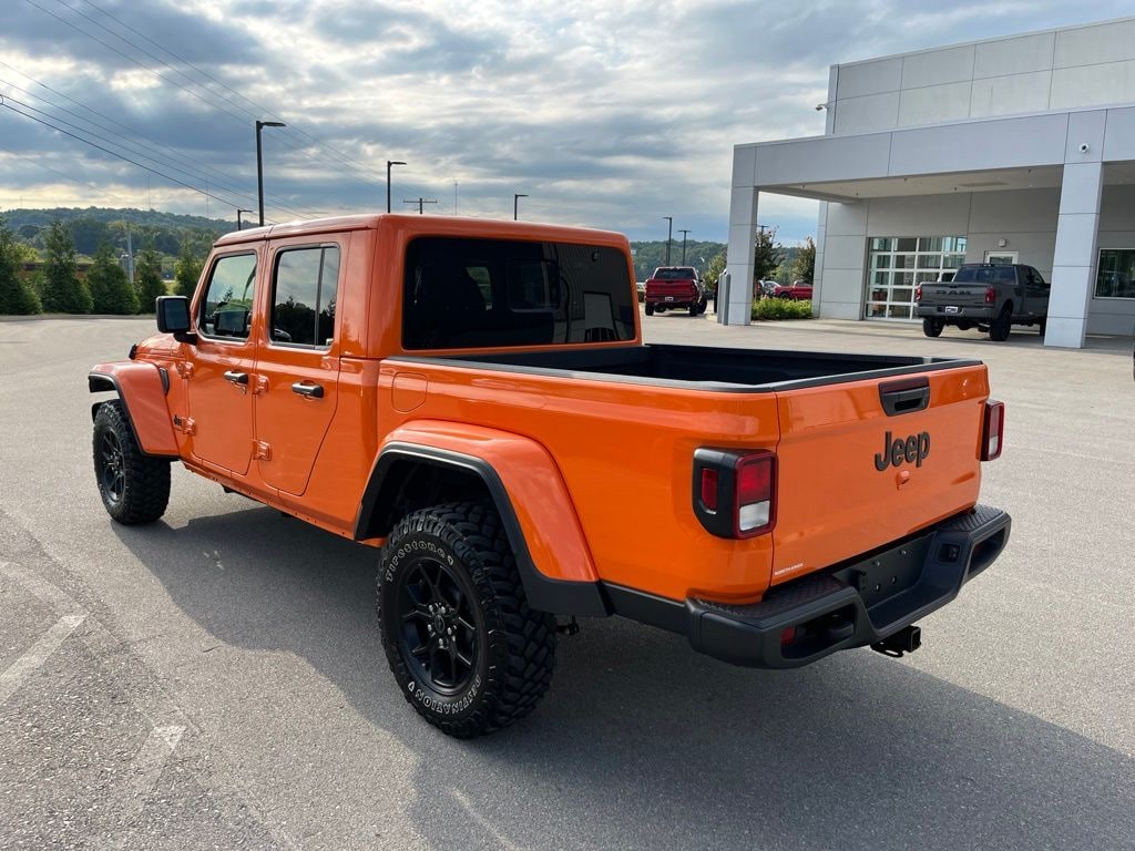 Used 2025 Jeep Gladiator Sport S Truck
