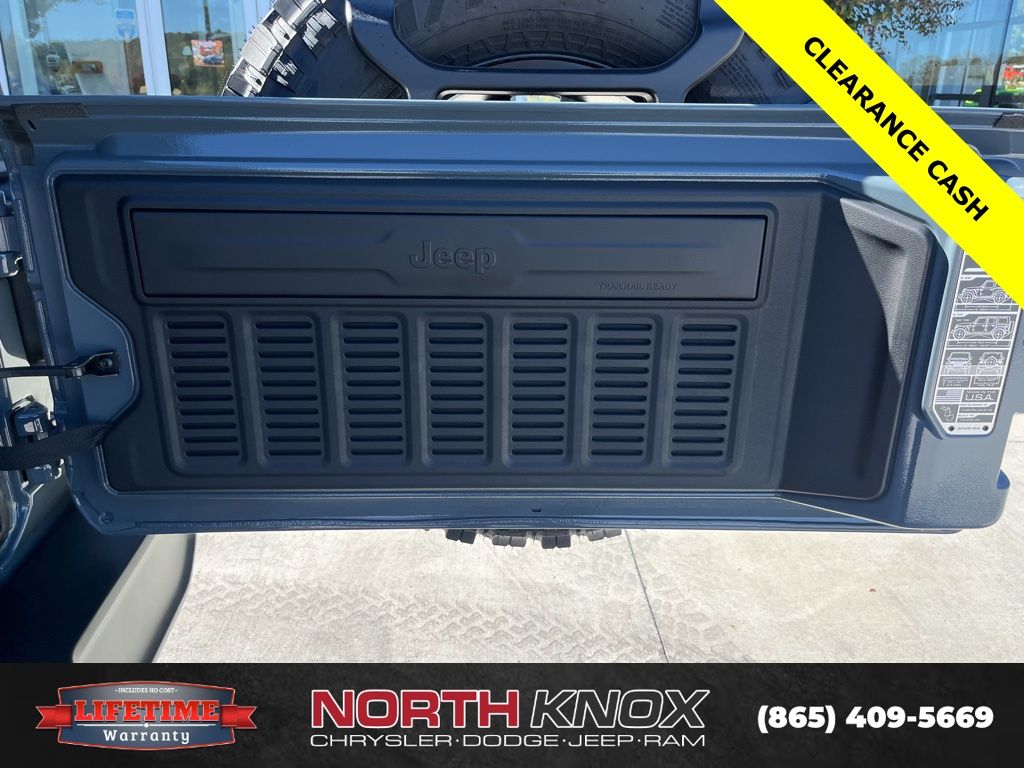 2026 Jeep Wrangler 2-Door Willys - Photo 18