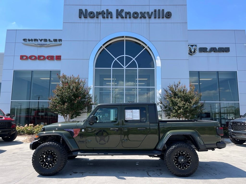 Used 2021 Jeep Gladiator Sport Truck