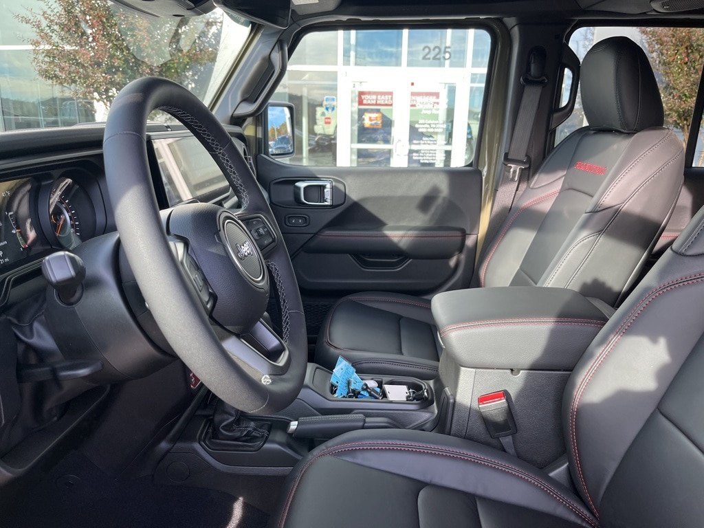 New 2026 Jeep Wrangler 4-DOOR RUBICON X Sport Utility