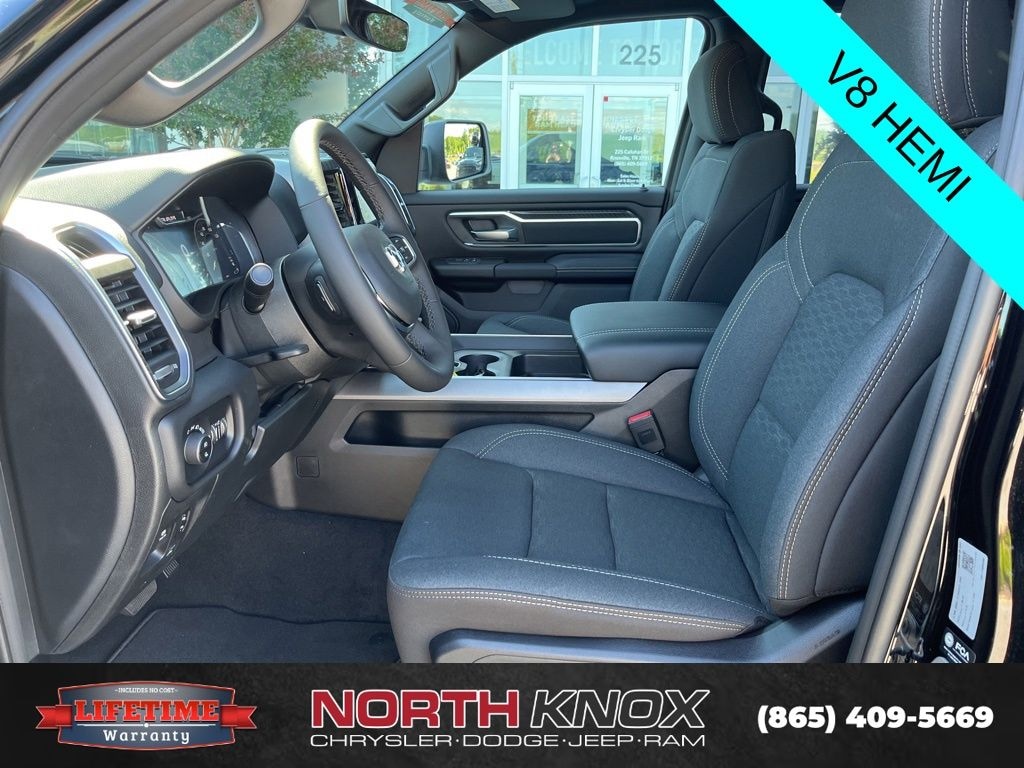 New 2026 Ram 1500 BIG HORN CREW CAB 4X4 5'7 BOX Pickup