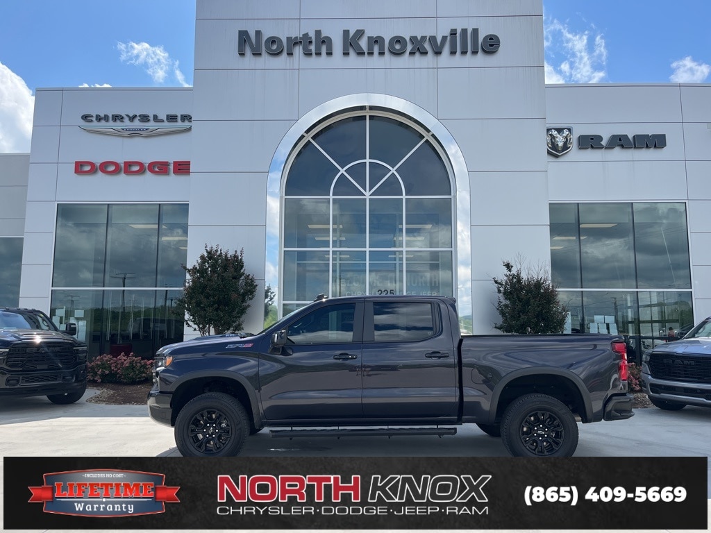 Used 2022 Chevrolet Silverado 1500 ZR2 with VIN 3GCUDHEL0NG652577 for sale in Knoxville, TN