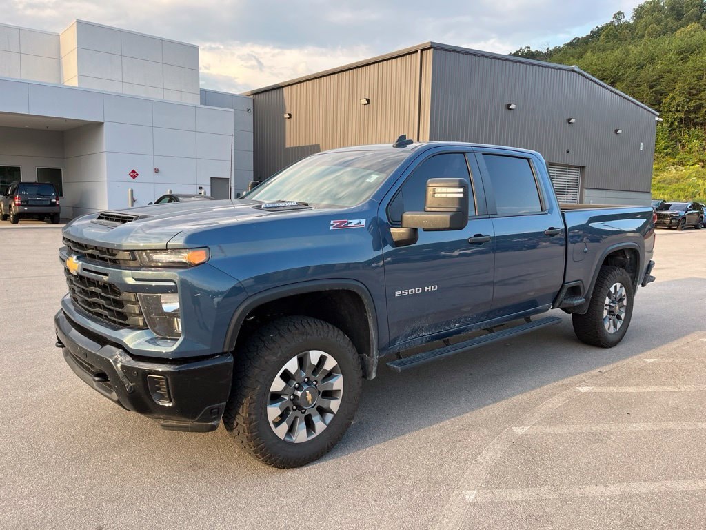Used 2025 Chevrolet Silverado 2500HD Custom Truck
