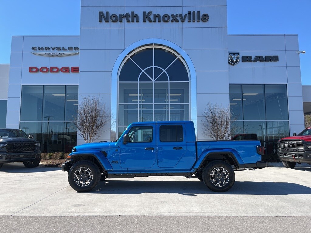 New 2026 Jeep Gladiator SAHARA 4X4 Pickup