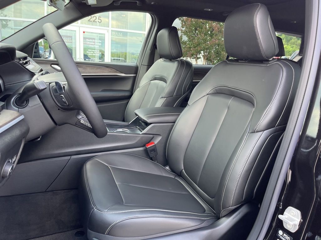 New 2026 Jeep Grand Cherokee L LIMITED 4X4 Sport Utility