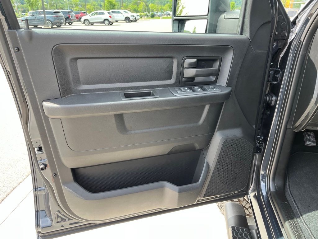 New 2026 Ram 2500 TRADESMAN CREW CAB 4X4 6'4 BOX Pickup
