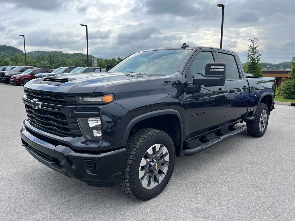 Used 2024 Chevrolet Silverado 2500HD Custom Truck