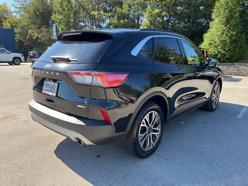 2020 Ford Escape SEL photo 3