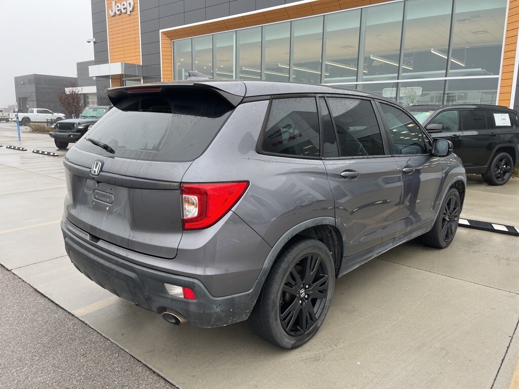 2019 Honda Passport Sport photo 3