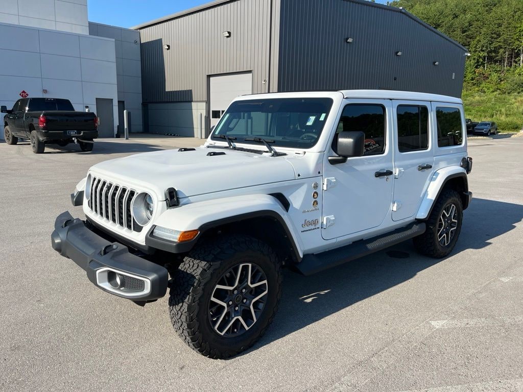 Used 2024 Jeep Wrangler Sahara SUV